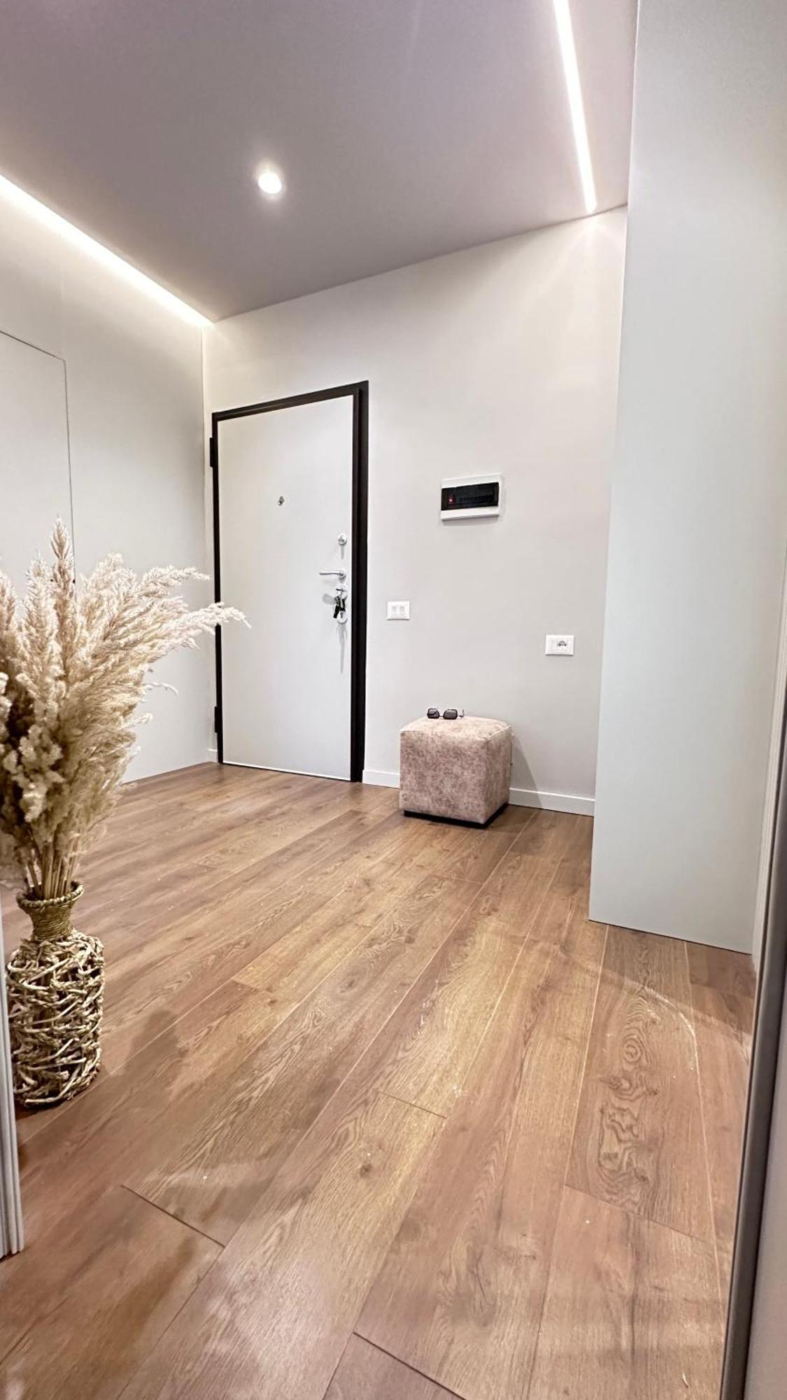 Frida Luxury Apartment Тирана Экстерьер фото
